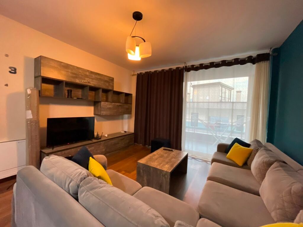 Apartament 2+1 per qira tek Komplesi Mateo tek Kopeshti Zoologjik.