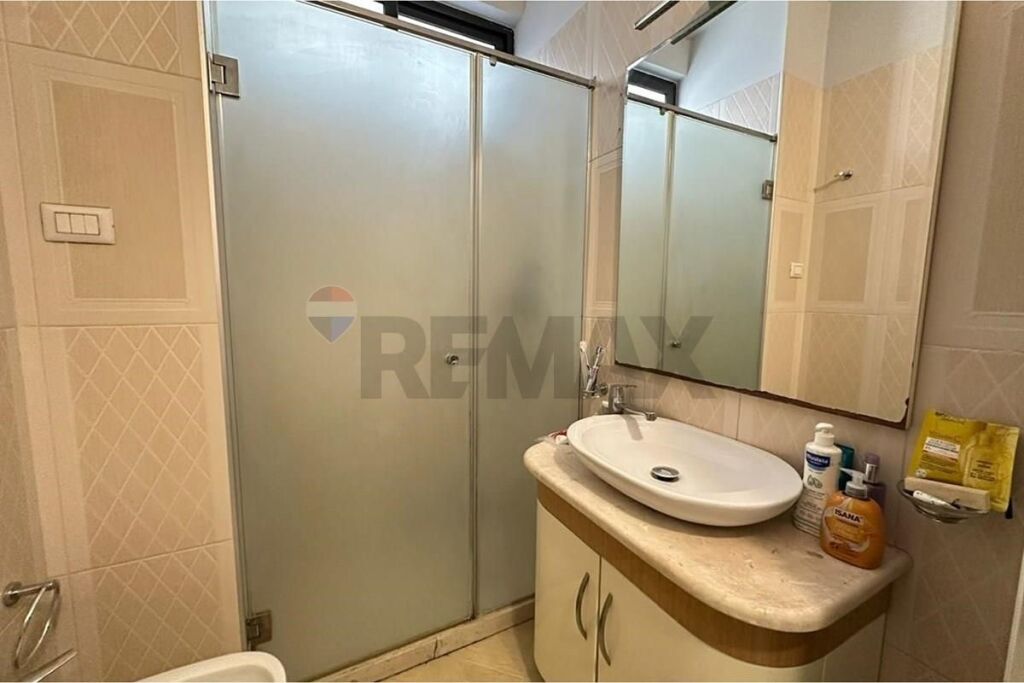 Apartment 3+1+2 for Sale in Laprakë – Ideal Opportunity for Living & Investment!