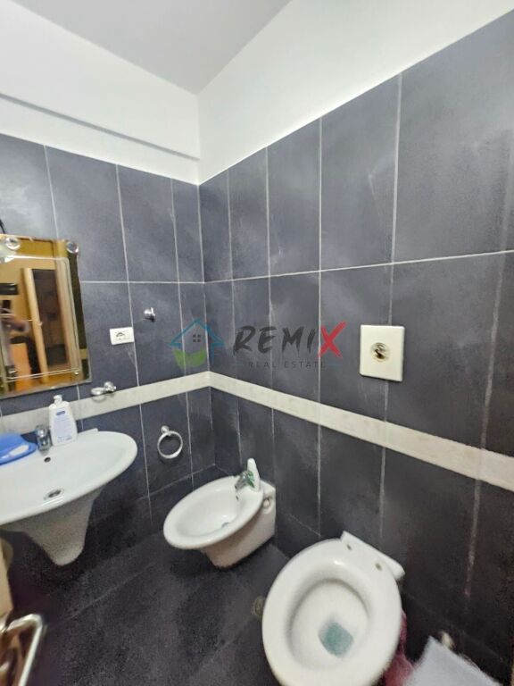 🏡 SHITET APARTAMENT 1+1 – PLAZH, PRANË HOTEL PALACE, DURRËS