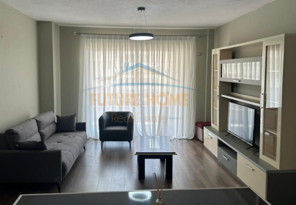 shes Apartament 1+1,Unaza Re