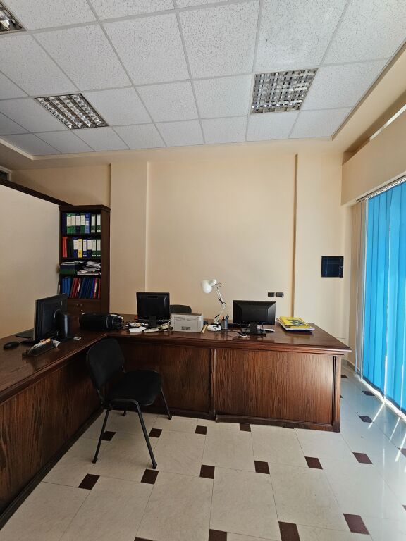 🏢 Office space for rent