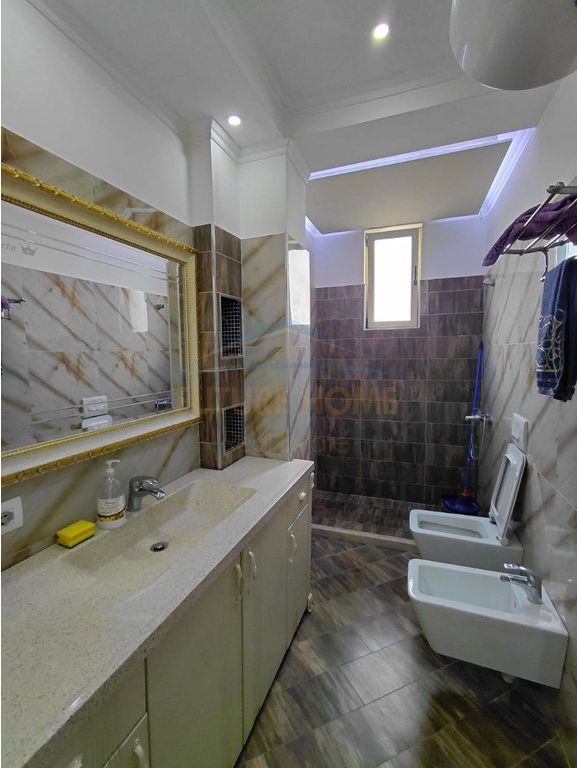 Rent, Apartment 2+1+2 Balconies, Center, Durres