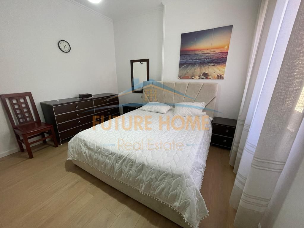 Shitet, Apartament 2+1+2, Kodra Diellit, Tiranë