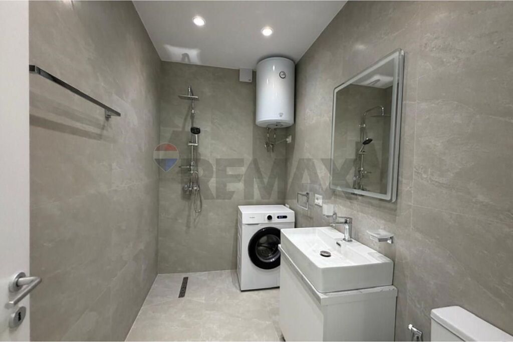 Appartamento - In Vendita - Myslym Shyri, Tirana