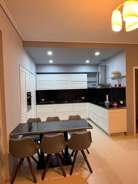 Apartament 2+1 per qera