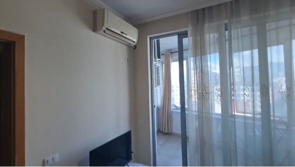 1+1,furnished,le bon black bird,600 thousand lek