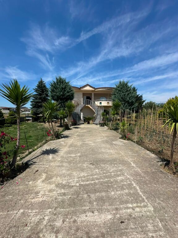🏡✨ SHITET VILË 2-KATËSHE PRANË UNIVERS CITY – MUNDËSI E RRALLË INVESTIMI! ✨🏡