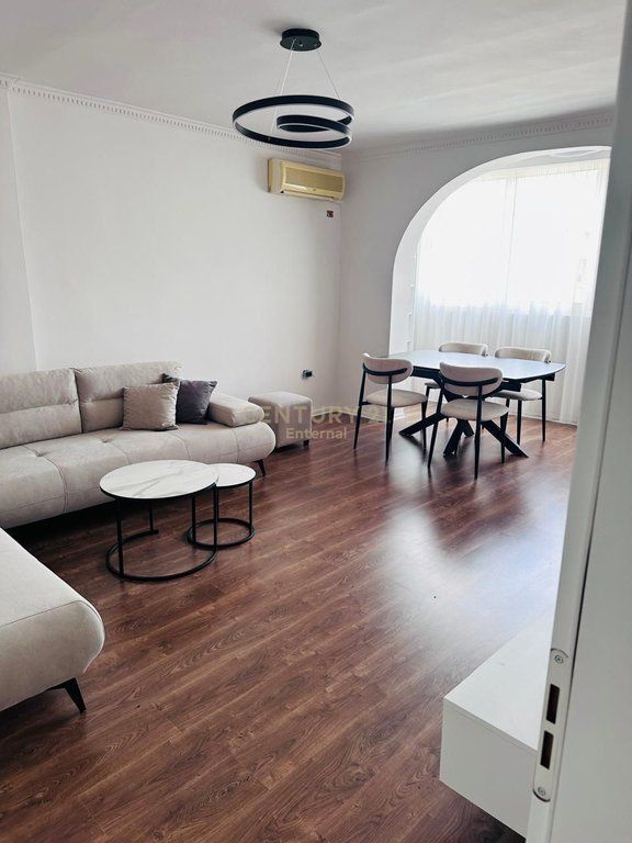 Apartament 1+1 Me Qira te Rruga Durresit 600 € /Muaj
