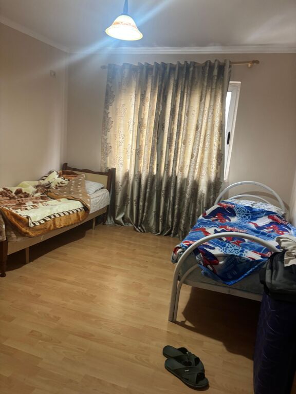 Affitto | Apartament 2 + 1 | Kinostudio | 350 €/mese