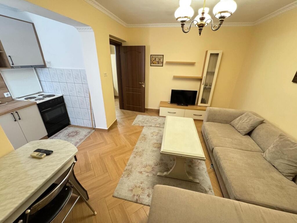 Appartamento 1+1+1 Balcone In Affitto