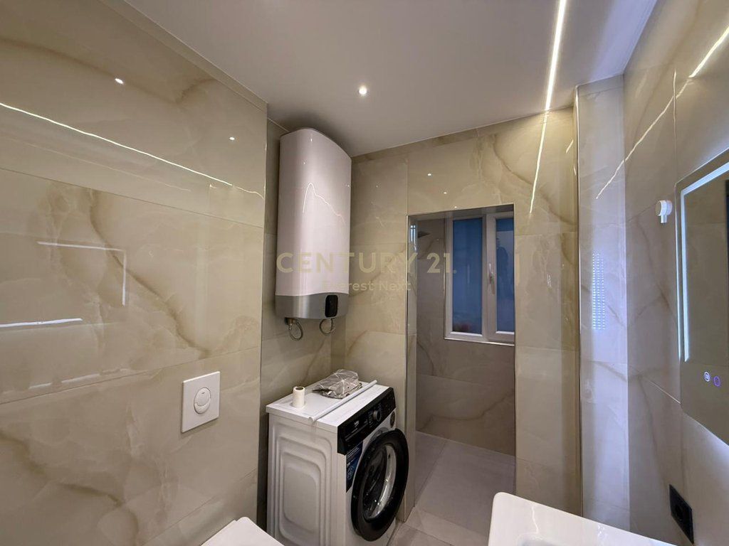JEPET ME QIRA APARTAMENT 2+1 NE XHAMLLIK !!
