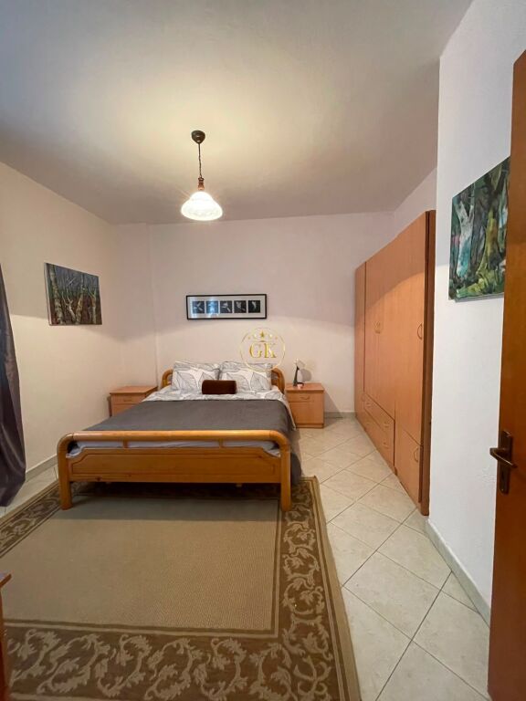 🏡 APARTAMENT ME QERA 1+1 + Ballkon | Pranë Majestic, Vijë e Dytë me Detin, Pamje Deti
