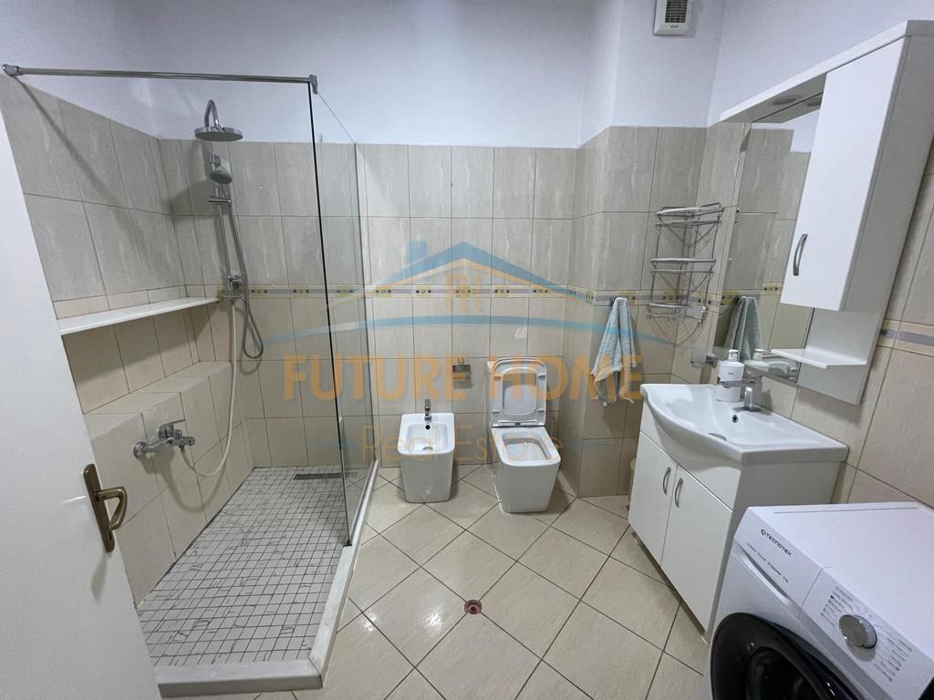Shitet, Apartament 2+1+2, Kodra Diellit, Tiranë