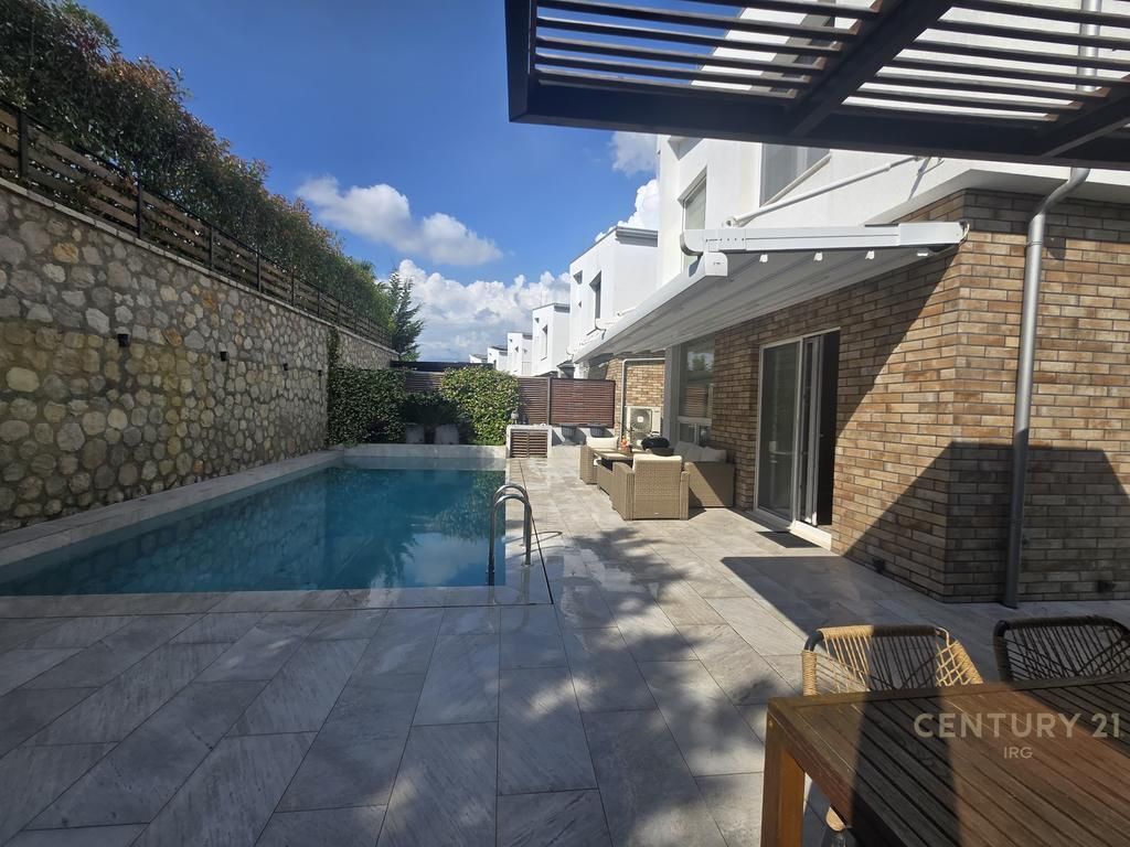 Villa with pool for rent in the Elysium Residence, Mjull-Bathore!