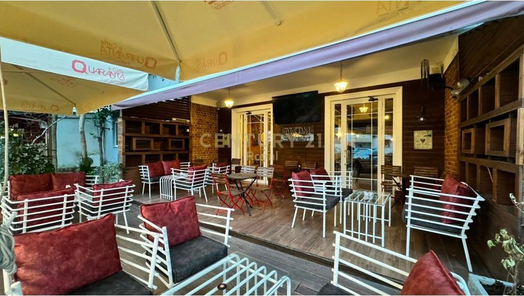 BAR-CAFFÈ IN AFFITTO VICINO A MYSLYM SHYRI
