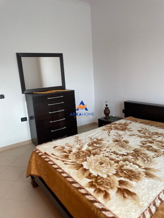 JEPET APARTMENT ME QERA 2+1+VERAND "QTU" 35.000 LEKE
