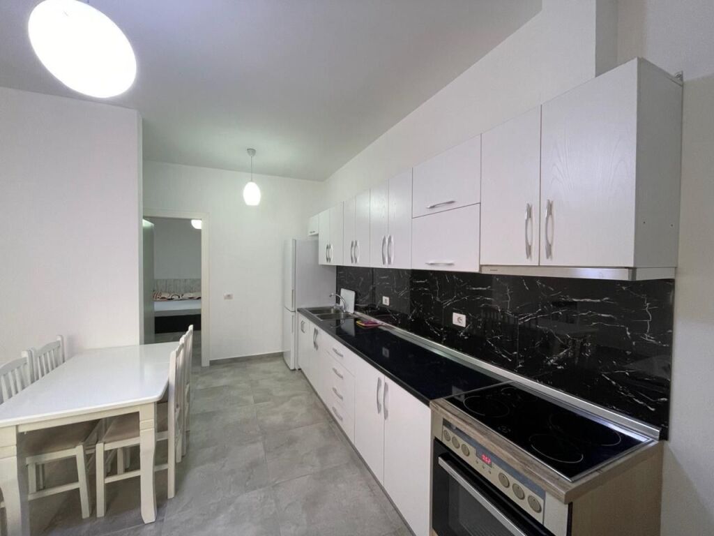 Apartament 1+1 me qera ne Sauk tek Akademia e Policis