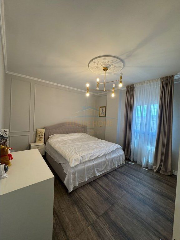 Affitto, Appartamento 2+1+Posto Auto, Myslym Shyri, Tirana. 1.000 €