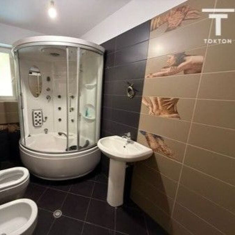 SHITET, APARTAMENT 2+1, ISH FUSHA E AVIACIONIT, TIRANË