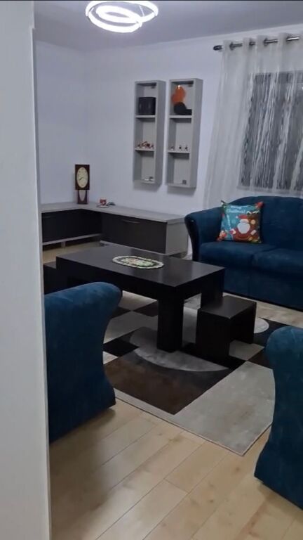 2+1, 4th floor without elevator, ballet school, 190,000 euros
