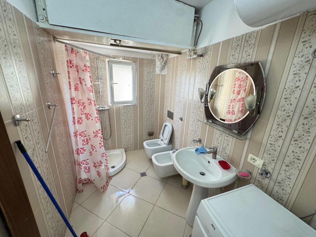 Appartamento 1+1+1 Balcone In Affitto