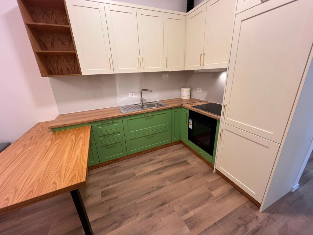 Jepet me qira apartament 1+1