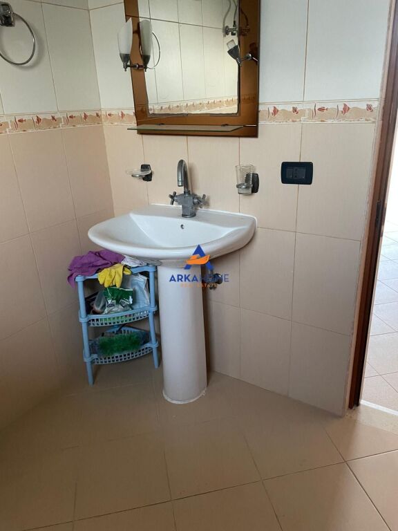 JEPET APARTMENT ME QERA 2+1+VERAND "QTU" 35.000 LEKE