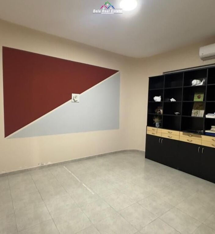 Zyre Me Qera Tek Rruga e Durresit (ID BZ2744) Tirane