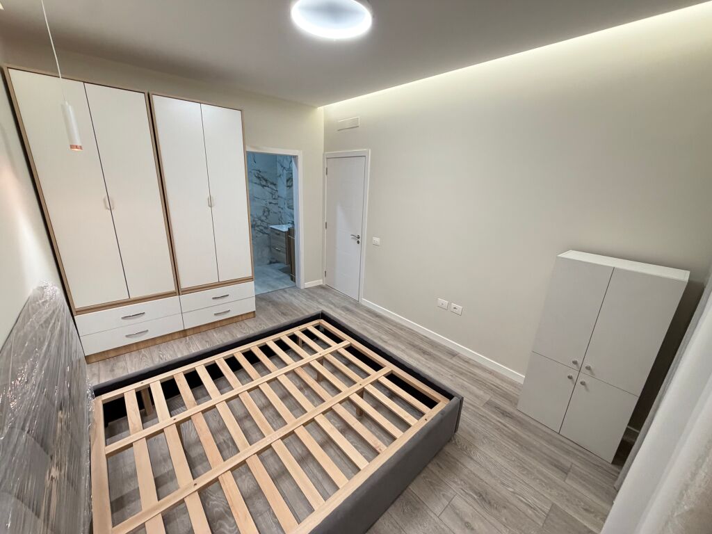 🏡 Appartamento super 2+1 + 2 bagni in affitto  📍 Via “5 Maji, Tirana”, complesso nuovo