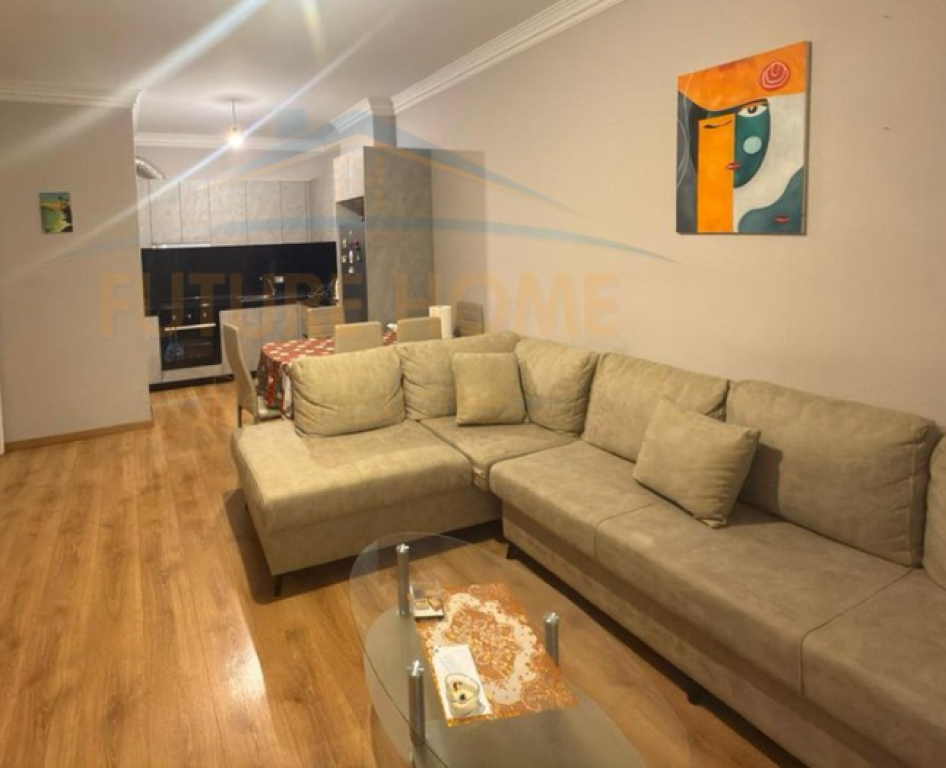 shes , Apartament 1+1, Unaza e Re, Tiranë OPP69119