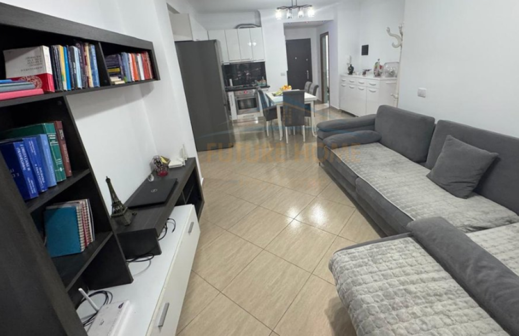 Shes , Apartament 3+1+2, Unaza e Re,Tirane . PRM67546