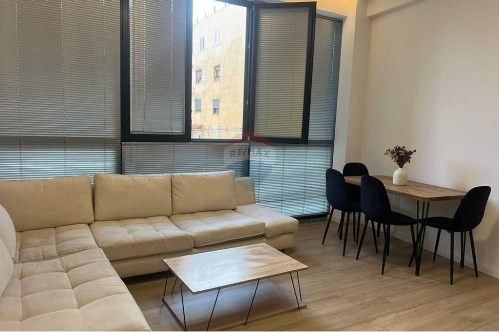 Apartament 1+1 me qira te Kompleksi Star,Rruga e Kavajes