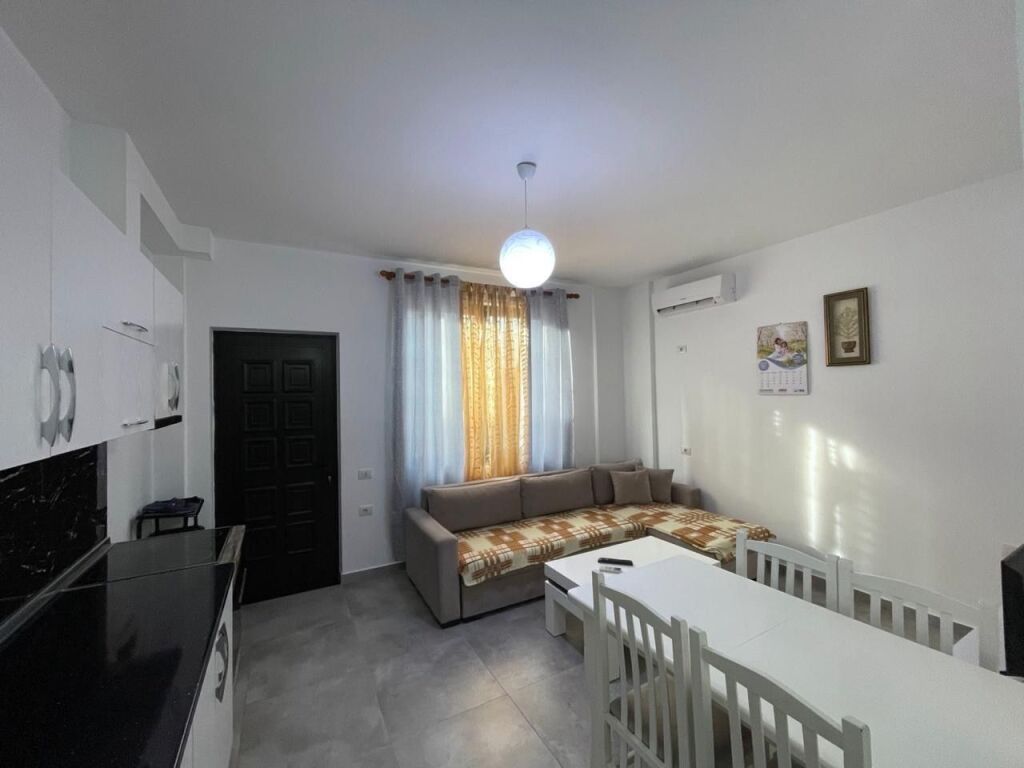 Apartament 1+1 me qera ne Sauk tek Akademia e Policis