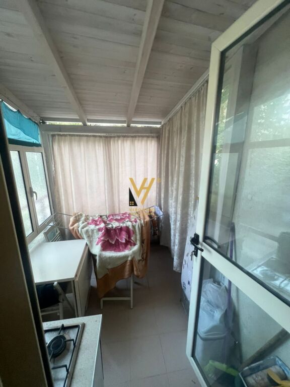 JEPET STUDIO APARTAMENT ME QIRA TE LIQENI I THATE 30.000 LEKE