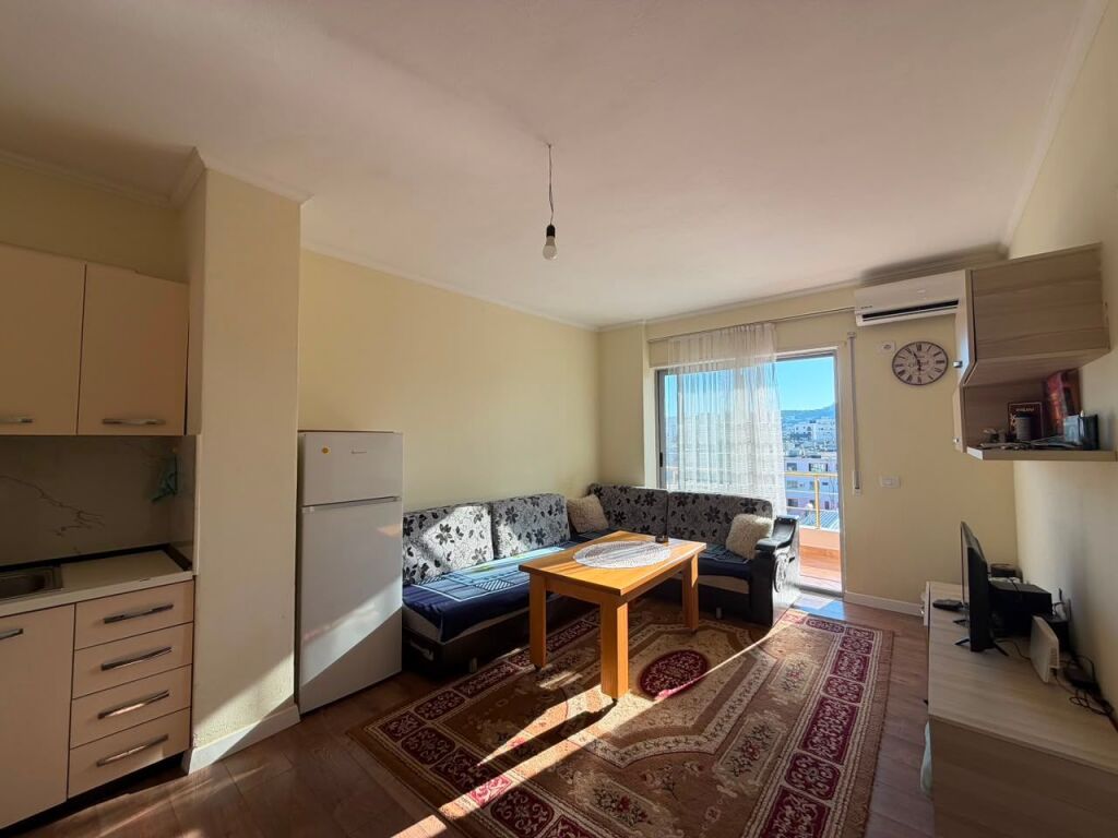 🏠 Jepet me qira apartament 1+1