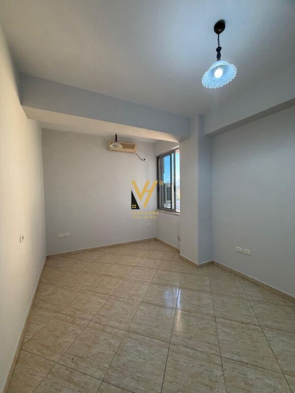 OKAZION!! SHITET APARTAMENT 2+1+2+BLK TE RRUGA E KAVAJES 225.000 EURO