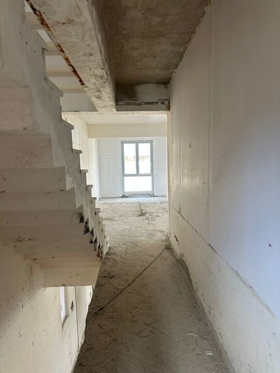 5-storey building for rent near Kodra e Diellit