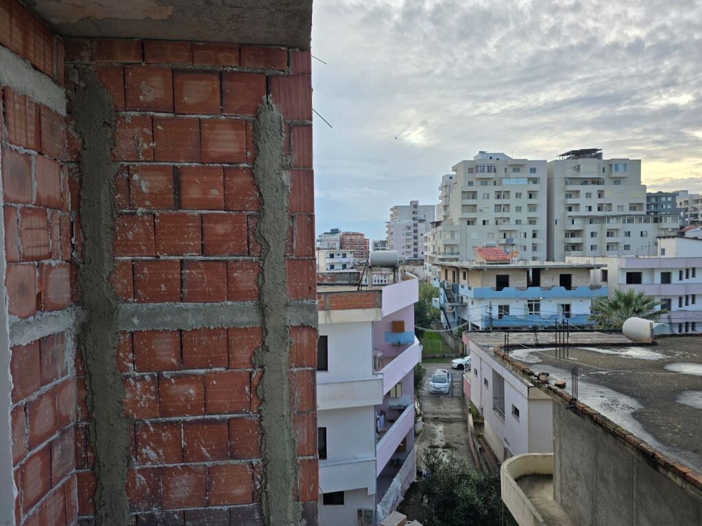 SHITET APARTAMENT 2+1 NE ZONEN E PLAZHIT, DURRES