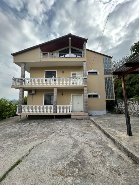 Villa for sale Shkoz Tirane