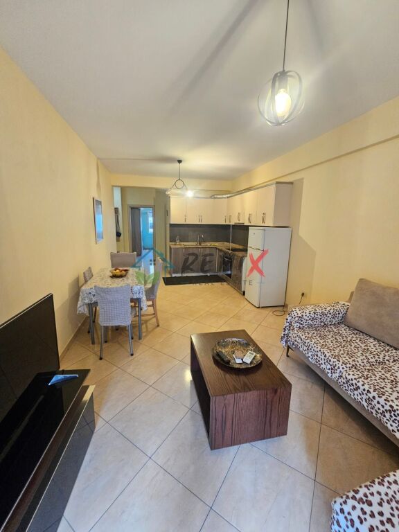 🏡 SHITET APARTAMENT 1+1 – PLAZH, PRANË HOTEL PALACE, DURRËS