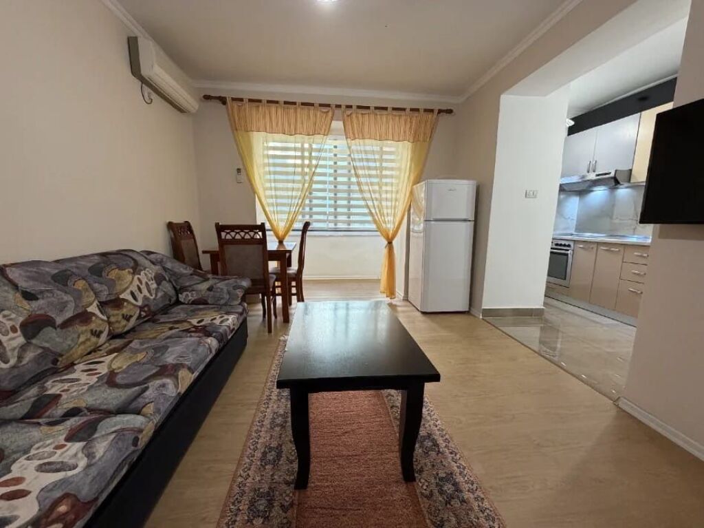 Qera | Apartament 1 + 1 | Rruga e Elbasanit | 550 €/muaj