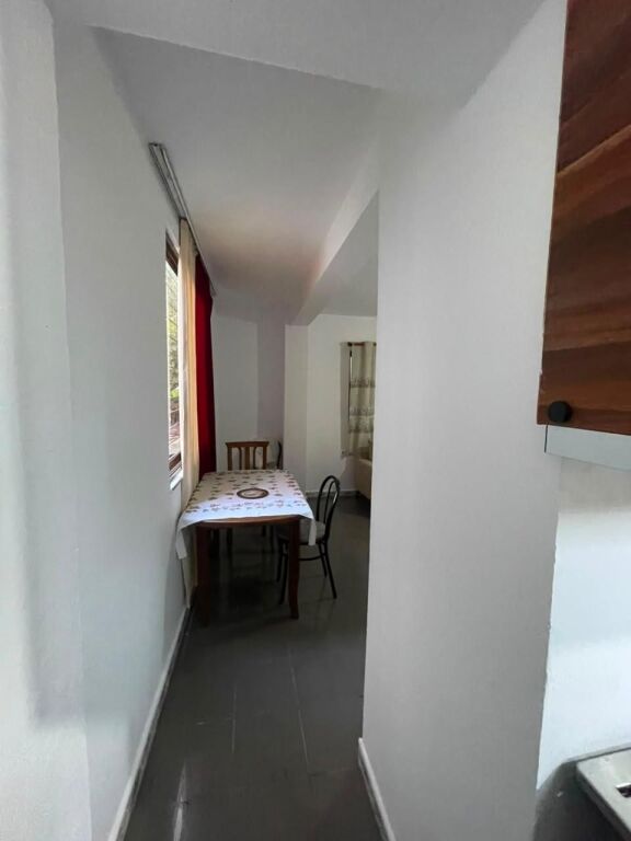 🏡 Shitet Apartament 2+1 prane 📍  Hotel Coloseo 📍Vendodhja: Rruga Viktor Hugo 💶 Çmimi: 163.000€