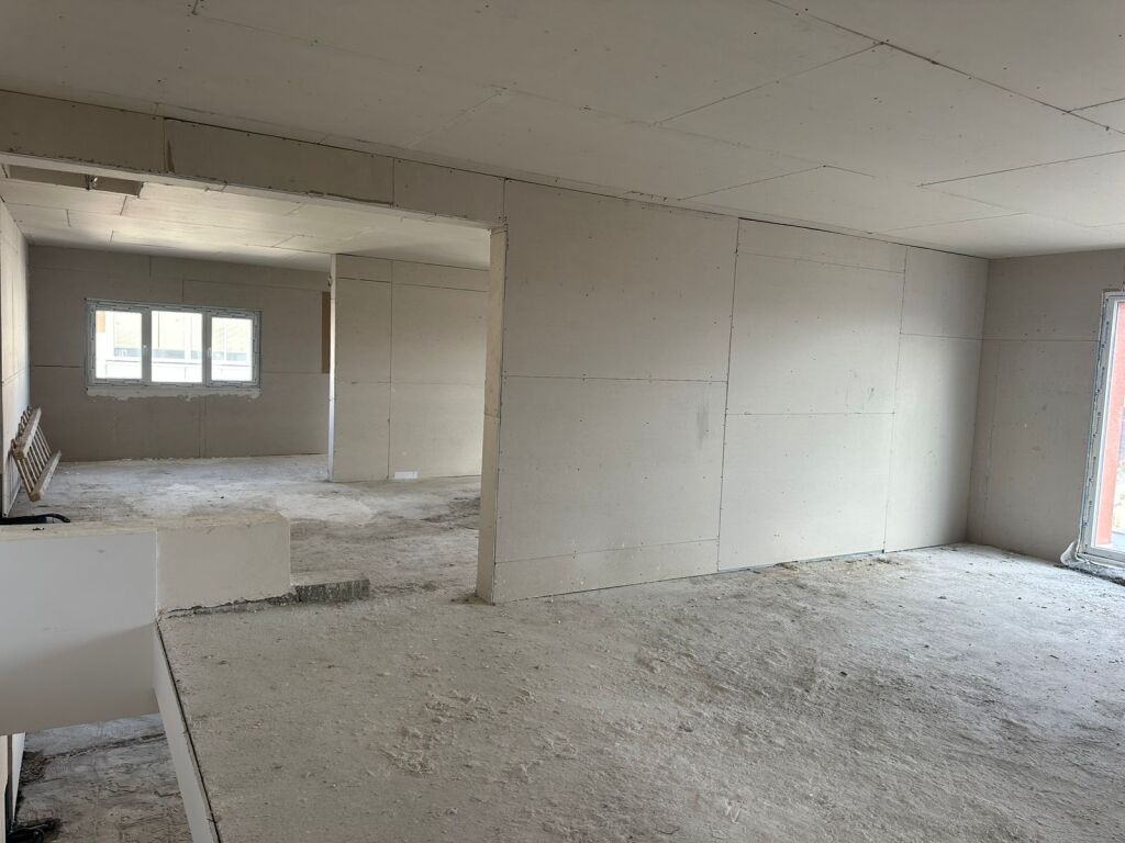 5-storey building for rent near Kodra e Diellit