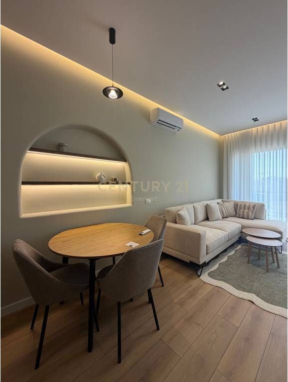 BARRICADES STREET, WE RENT 1+1 APARTMENT FOR RENT!