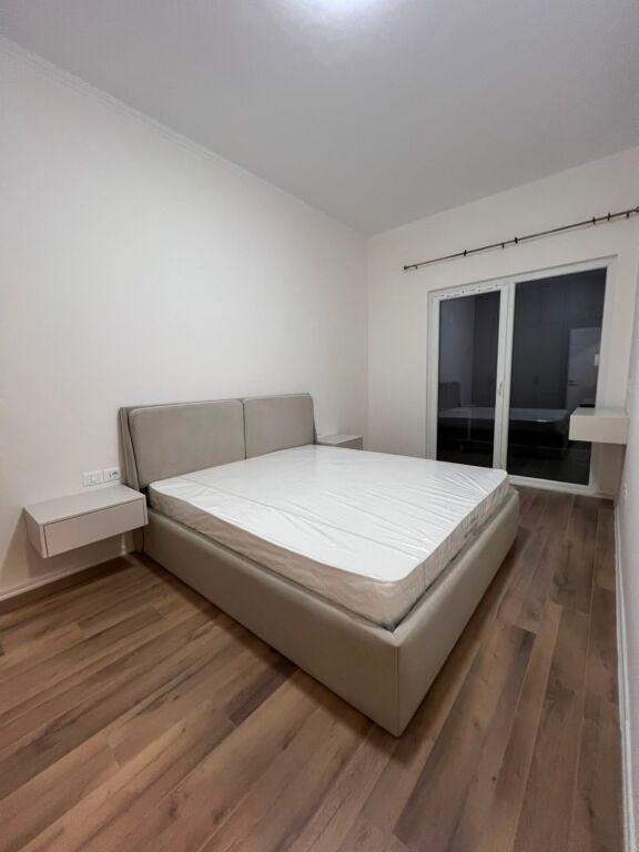 Jepet me qira apartament 1+1