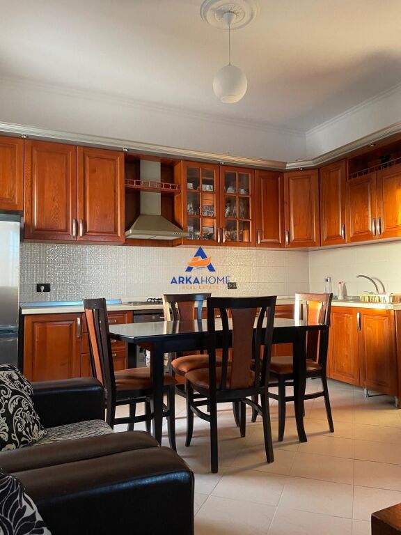 JEPET APARTMENT ME QERA 2+1+VERAND "QTU" 35.000 LEKE
