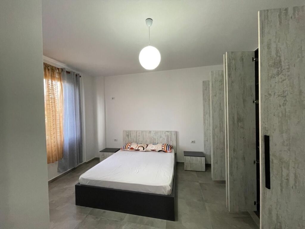 Apartament 1+1 me qera ne Sauk tek Akademia e Policis