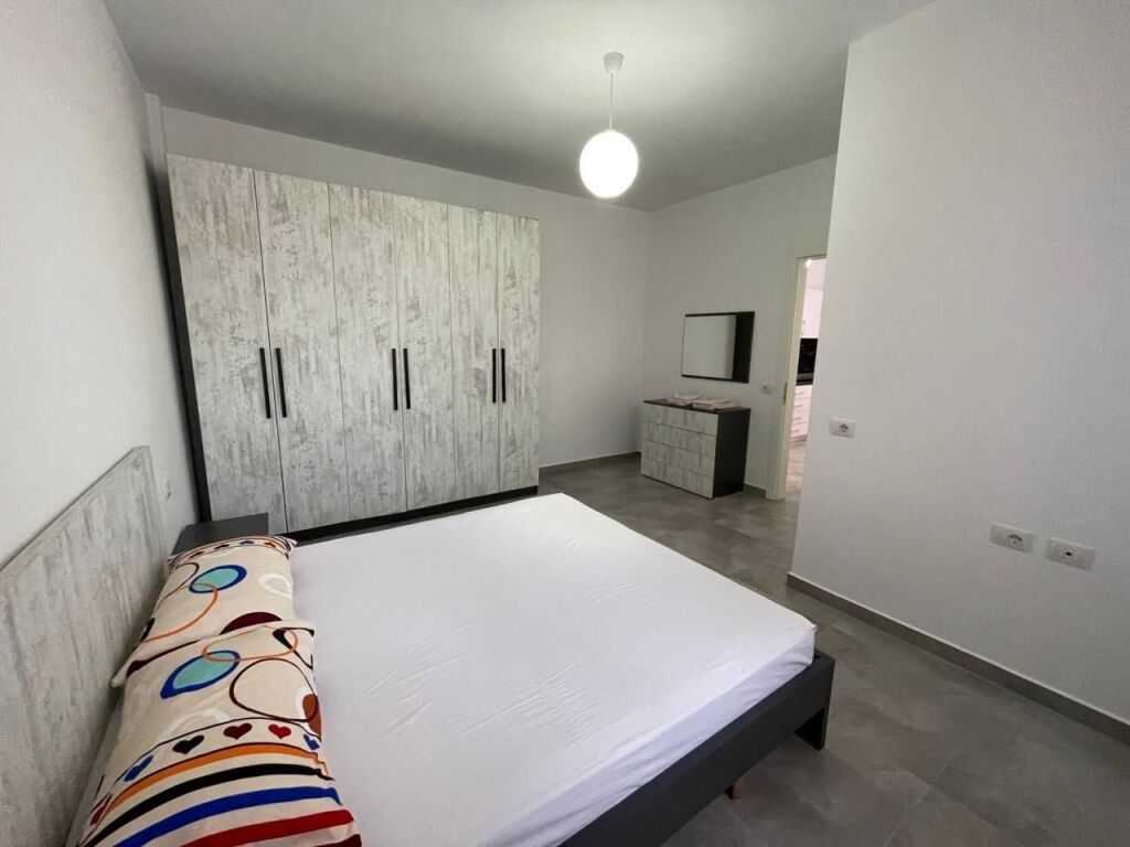 Apartament 1+1 me qera ne Sauk tek Akademia e Policis