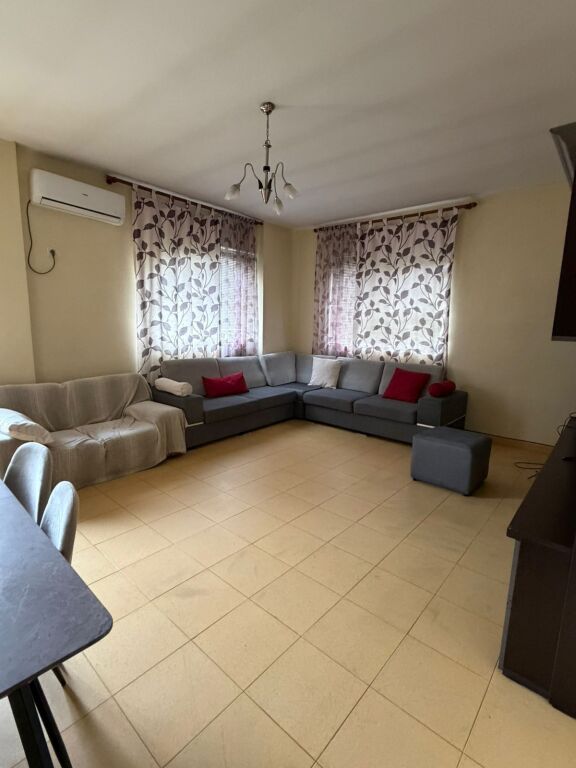 2+1 apartment for rent at the Paris Commune