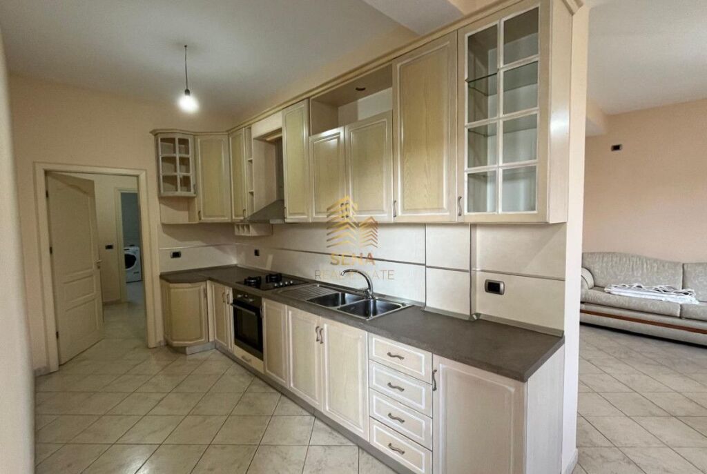 Rent, Private Entrance, 2+1+balcony, Kodra e Priftit, 45,000 Leke/Month